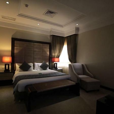 Boudl Hotel Suites Fahahil Koeweit Buitenkant foto